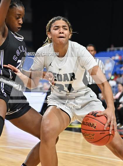 Thumbnail 3 in Cedar Park vs College Station (UIL 5A State Semifinal) photogallery.