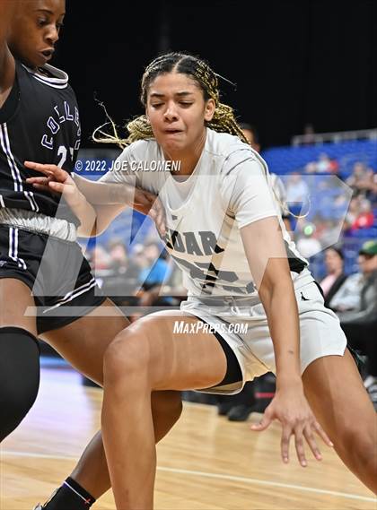 Thumbnail 2 in Cedar Park vs College Station (UIL 5A State Semifinal) photogallery.