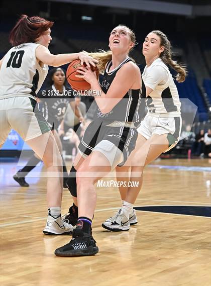Thumbnail 2 in Cedar Park vs College Station (UIL 5A State Semifinal) photogallery.