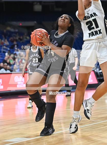 Thumbnail 2 in Cedar Park vs College Station (UIL 5A State Semifinal) photogallery.