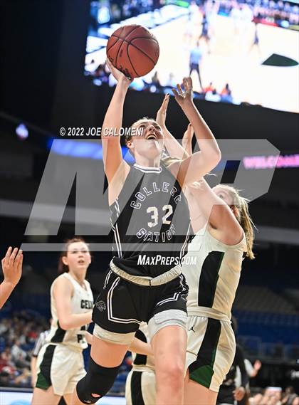 Thumbnail 2 in Cedar Park vs College Station (UIL 5A State Semifinal) photogallery.
