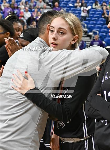 Thumbnail 2 in Cedar Park vs College Station (UIL 5A State Semifinal) photogallery.
