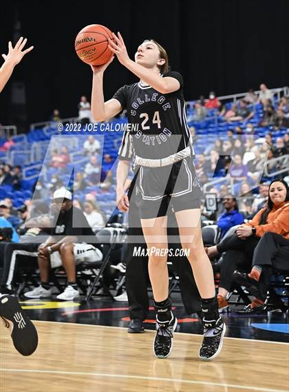 Thumbnail 1 in Cedar Park vs College Station (UIL 5A State Semifinal) photogallery.