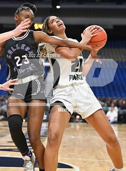 Thumbnail 2 in Cedar Park vs College Station (UIL 5A State Semifinal) photogallery.