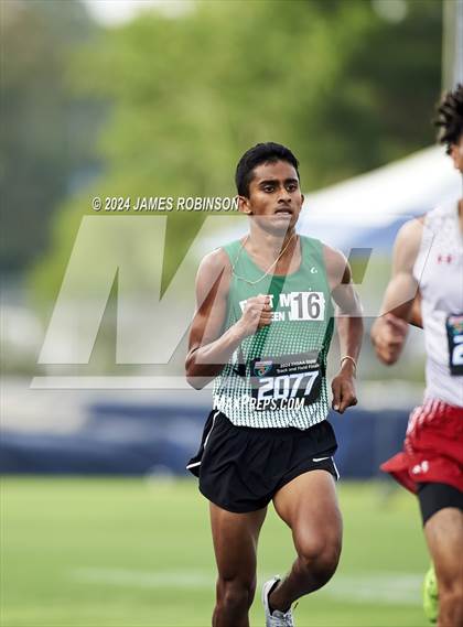 Thumbnail 2 in FHSAA 3A Finals (1600 Meter) photogallery.