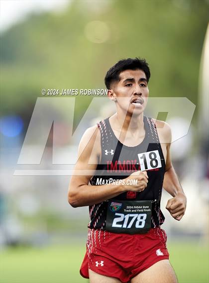 Thumbnail 2 in FHSAA 3A Finals (1600 Meter) photogallery.