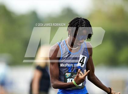 Thumbnail 1 in FHSAA 3A Finals (1600 Meter) photogallery.