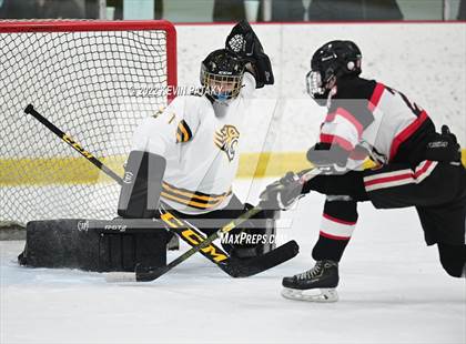 Thumbnail 1 in Branford @ Daniel Hand photogallery.
