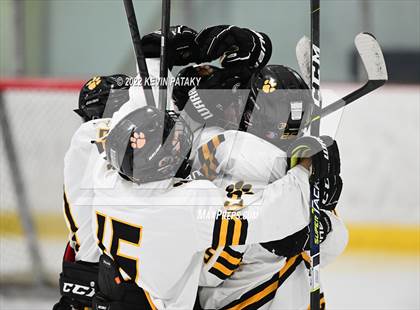 Thumbnail 3 in Branford @ Daniel Hand photogallery.