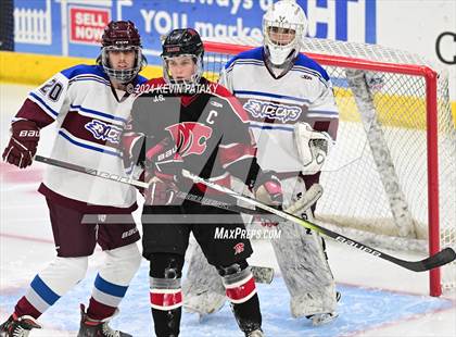 Thumbnail 2 in Masuk vs. BBDI (CIAC DIII Semifinal) photogallery.