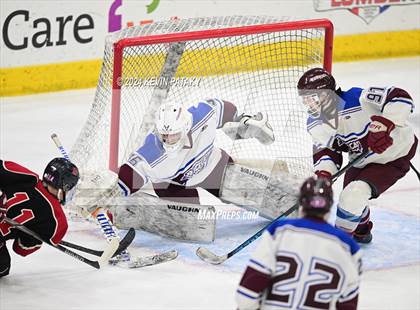 Thumbnail 2 in Masuk vs. BBDI (CIAC DIII Semifinal) photogallery.