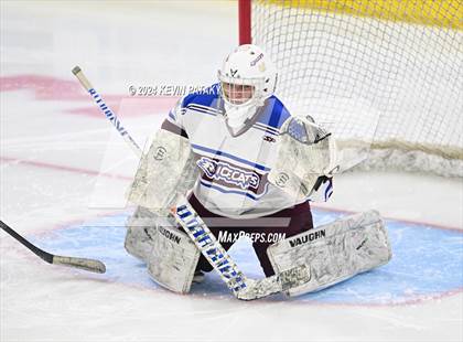 Thumbnail 1 in Masuk vs. BBDI (CIAC DIII Semifinal) photogallery.