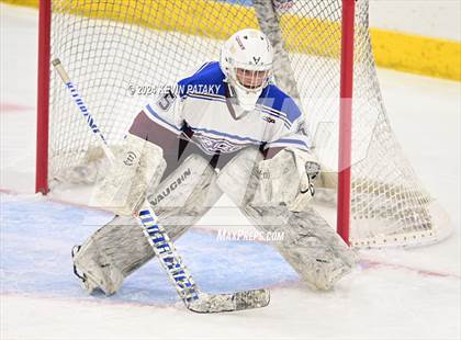 Thumbnail 2 in Masuk vs. BBDI (CIAC DIII Semifinal) photogallery.