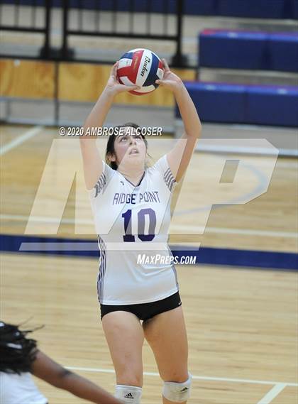 Thumbnail 1 in Klein @ Ridge Point photogallery.