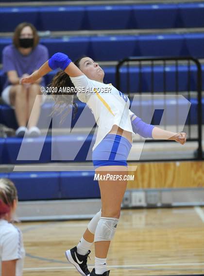 Thumbnail 2 in Klein @ Ridge Point photogallery.