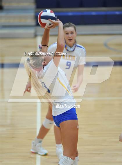 Thumbnail 2 in Klein @ Ridge Point photogallery.