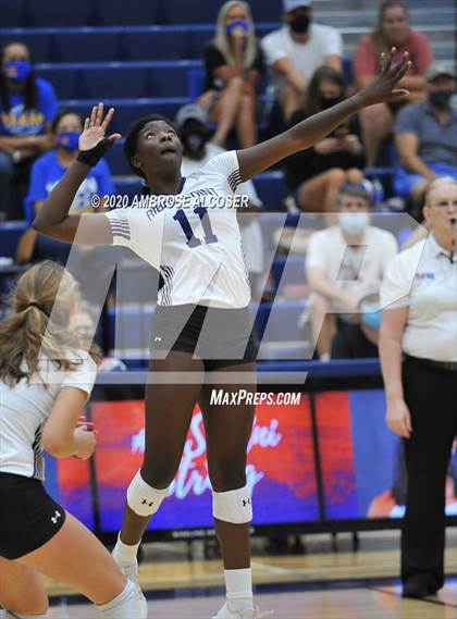 Thumbnail 2 in Klein @ Ridge Point photogallery.