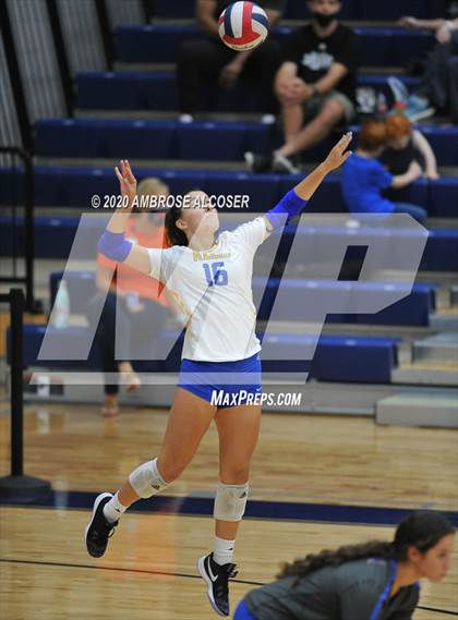Thumbnail 1 in Klein @ Ridge Point photogallery.