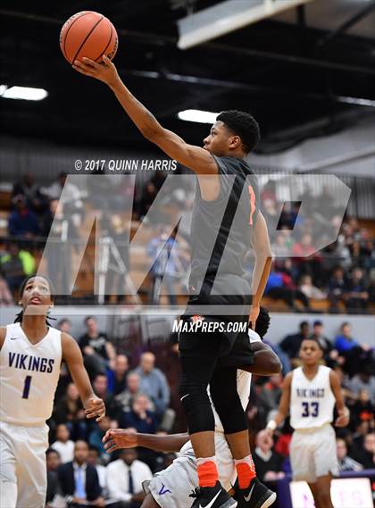 Thumbnail 1 in Evanston @ Niles North photogallery.