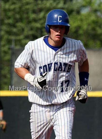 Thumbnail 1 in Bellevue vs. Covington Catholic (9th Region Tournament) photogallery.