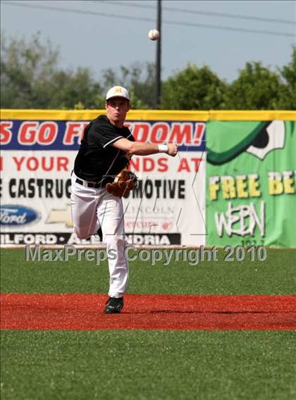 Thumbnail 3 in Bellevue vs. Covington Catholic (9th Region Tournament) photogallery.