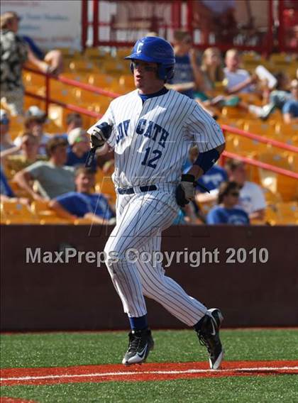 Thumbnail 1 in Bellevue vs. Covington Catholic (9th Region Tournament) photogallery.