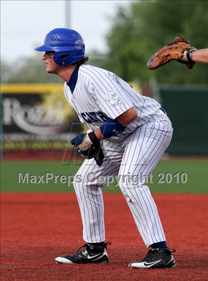 Thumbnail 2 in Bellevue vs. Covington Catholic (9th Region Tournament) photogallery.