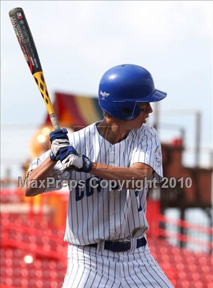 Thumbnail 2 in Bellevue vs. Covington Catholic (9th Region Tournament) photogallery.