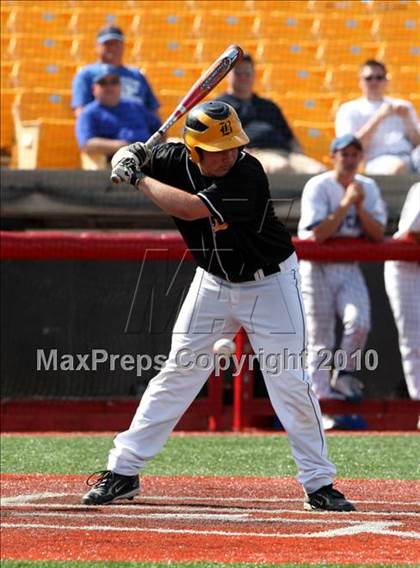 Thumbnail 2 in Bellevue vs. Covington Catholic (9th Region Tournament) photogallery.