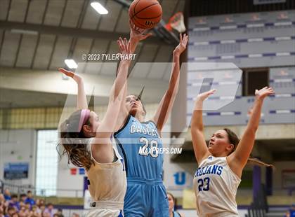 Thumbnail 2 in Cascade vs. Indianapolis Bishop Chatard (IHSAA 3A Regional Championship) photogallery.