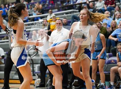 Thumbnail 2 in Cascade vs. Indianapolis Bishop Chatard (IHSAA 3A Regional Championship) photogallery.