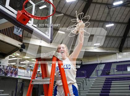 Thumbnail 2 in Cascade vs. Indianapolis Bishop Chatard (IHSAA 3A Regional Championship) photogallery.