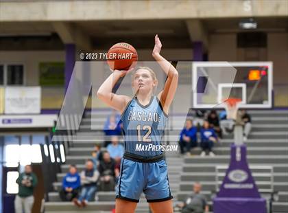 Thumbnail 2 in Cascade vs. Indianapolis Bishop Chatard (IHSAA 3A Regional Championship) photogallery.