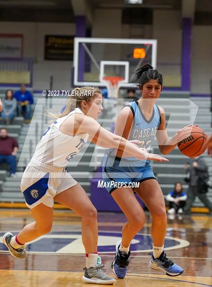 Thumbnail 3 in Cascade vs. Indianapolis Bishop Chatard (IHSAA 3A Regional Championship) photogallery.