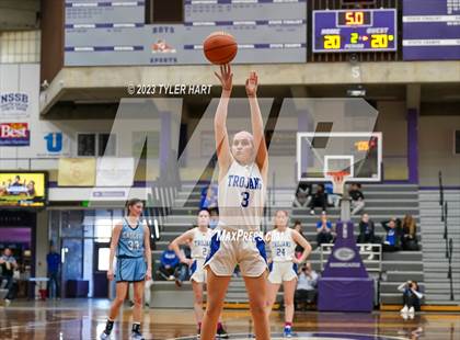 Thumbnail 3 in Cascade vs. Indianapolis Bishop Chatard (IHSAA 3A Regional Championship) photogallery.
