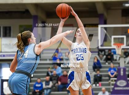 Thumbnail 1 in Cascade vs. Indianapolis Bishop Chatard (IHSAA 3A Regional Championship) photogallery.