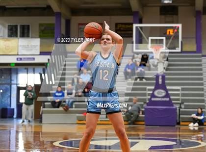 Thumbnail 2 in Cascade vs. Indianapolis Bishop Chatard (IHSAA 3A Regional Championship) photogallery.