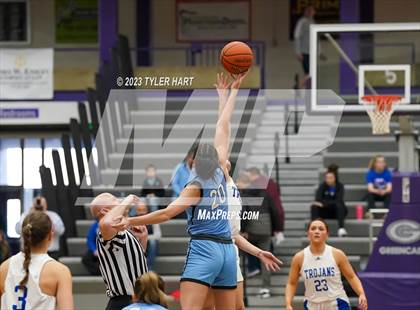 Thumbnail 2 in Cascade vs. Indianapolis Bishop Chatard (IHSAA 3A Regional Championship) photogallery.