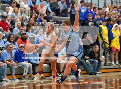 Thumbnail 2 in Cascade vs. Indianapolis Bishop Chatard (IHSAA 3A Regional Championship) photogallery.