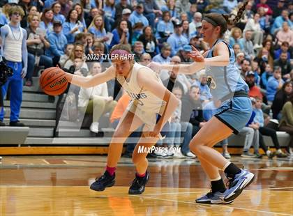 Thumbnail 2 in Cascade vs. Indianapolis Bishop Chatard (IHSAA 3A Regional Championship) photogallery.
