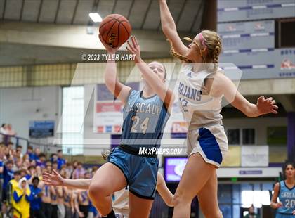 Thumbnail 1 in Cascade vs. Indianapolis Bishop Chatard (IHSAA 3A Regional Championship) photogallery.