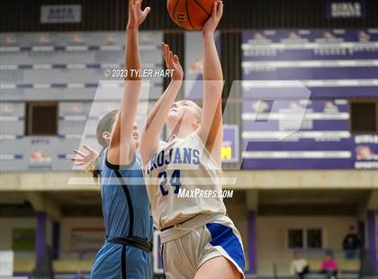 Thumbnail 3 in Cascade vs. Indianapolis Bishop Chatard (IHSAA 3A Regional Championship) photogallery.
