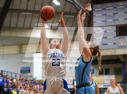 Thumbnail 1 in Cascade vs. Indianapolis Bishop Chatard (IHSAA 3A Regional Championship) photogallery.