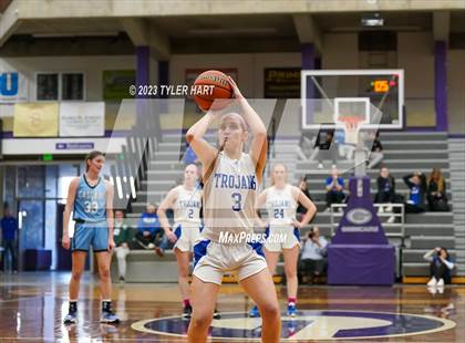 Thumbnail 2 in Cascade vs. Indianapolis Bishop Chatard (IHSAA 3A Regional Championship) photogallery.
