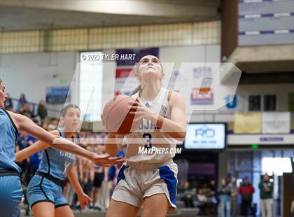 Thumbnail 1 in Cascade vs. Indianapolis Bishop Chatard (IHSAA 3A Regional Championship) photogallery.