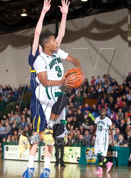 Thumbnail 2 in Northport vs. Brentwood (Section 11 Class AA Semifinal) photogallery.