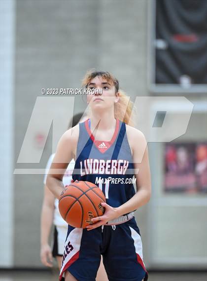 Thumbnail 3 in Lindbergh @ Sammamish photogallery.