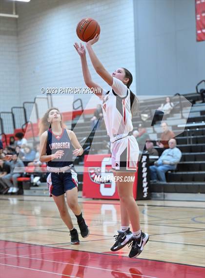 Thumbnail 1 in Lindbergh @ Sammamish photogallery.