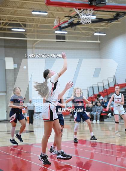 Thumbnail 3 in Lindbergh @ Sammamish photogallery.