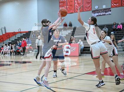 Thumbnail 2 in Lindbergh @ Sammamish photogallery.